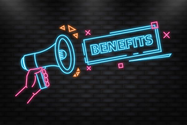 Benefits in neon Text